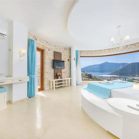 Villa Neria, Kalamar Koyu'nda Luex Kas